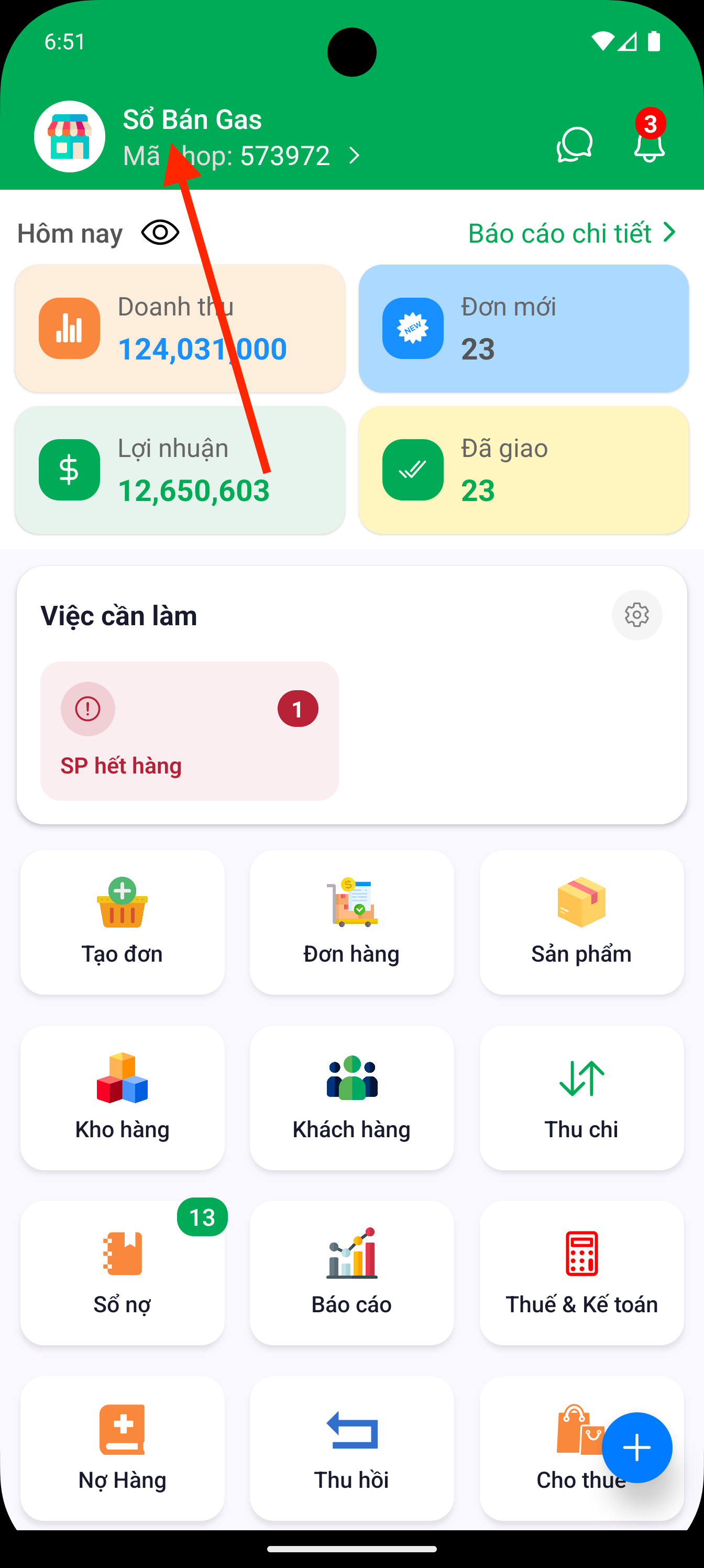 Bước 1: Tap vào tên cửa hàng / mã shop ở góc trên cùng màn hình chính